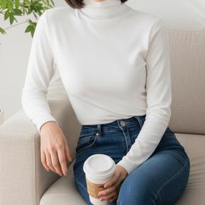 여성 소프트 슬림핏 이너 폴라티
