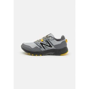 5140083 New Balance 410 V8 - Trail running shoes grey