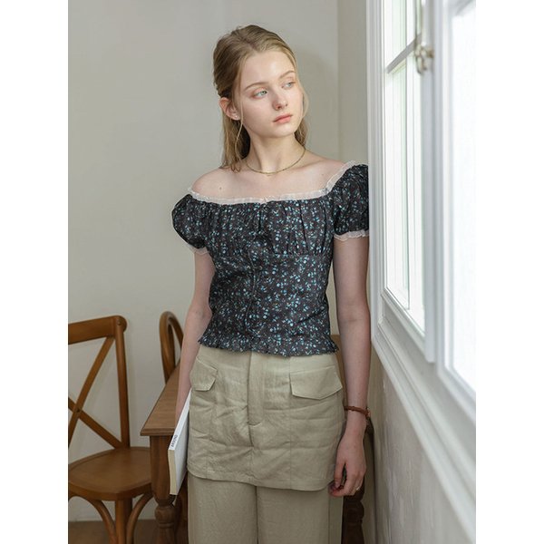 DD_Floral smocked puff sleeve top_DARK BROWN