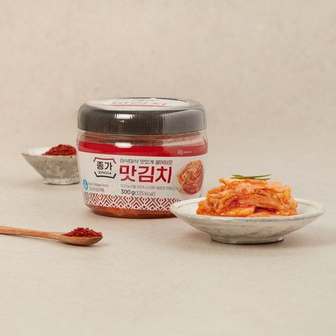 종가 [1+1][쓱7클럽]썰어담은 맛김치 300g(PET)