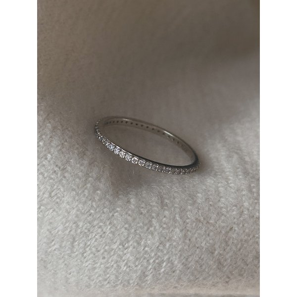 14k Refine line ring