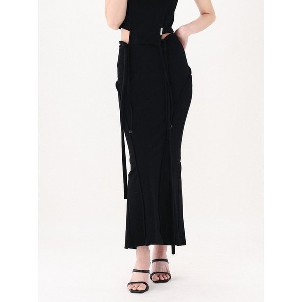Curve Strap Long Skirt Black