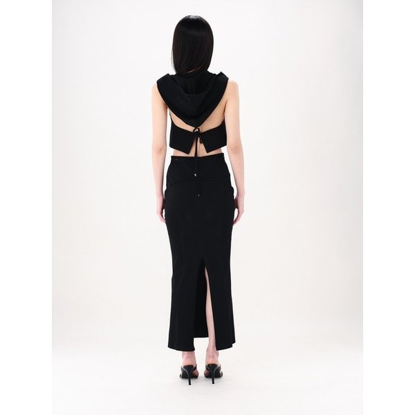 Curve Strap Long Skirt Black