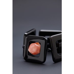 Kavod Orange Agate Bracelet