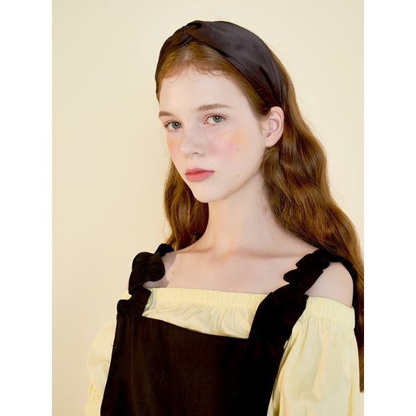 [리퍼브]OFF SHOULDER PUFF TOP (LIGHT YELLOW)