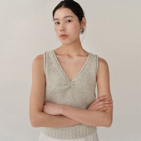 FW24 Aileen Vest Chalk