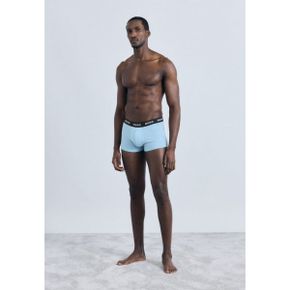 휴고 트렁크 트리플렛 3팩 - 연파랑/진파랑/검정 7523800