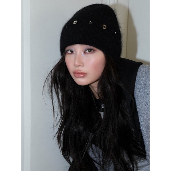 FLOWER EYELET ANGORA BEANIE - BLACK