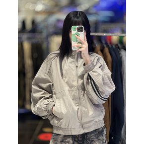 [남녀공용]뒷지퍼 히든라인 점퍼 2색상 JEZZ618066