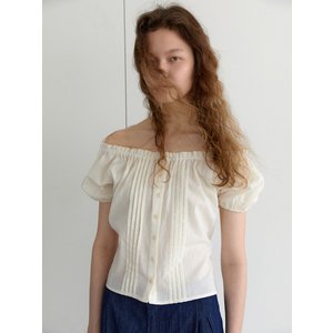 브렌다브렌든 서울 pintuck shoulder blouse - cream