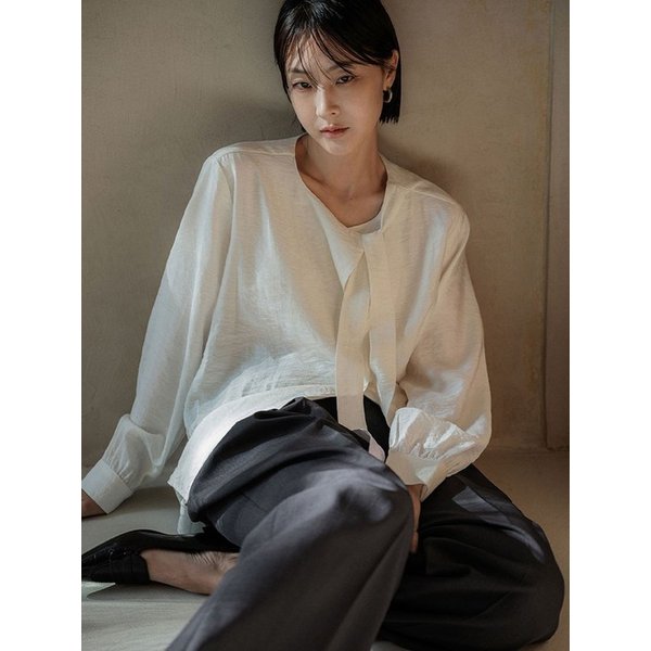 샬롱 타이 블라우스(크림아이보리)