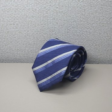 카운테스마라 일반폭 멀티스트라이프 실크넥타이 CNS41S1105N0