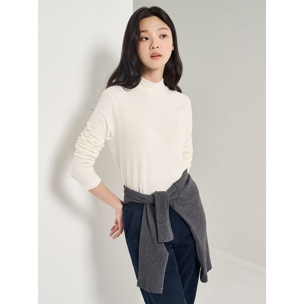 [Essential] 반넥 긴소매 티셔츠  아이보리 (BF5941E010)