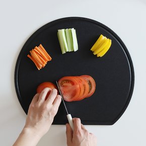 칼자국 이염에 강한 TPU 반달 도마 L/34cm (블랙) / 99.9% 항균 이유식 앙면도마