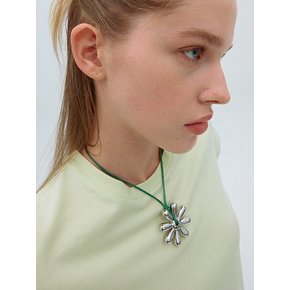 Mardi x ME  Bloom Daisy Drop Knot Necklace (Green)