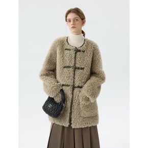 12/26예약배송_WD_Horn button imitation fur jacket