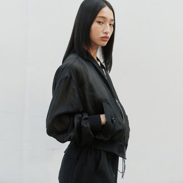 노이어 오간자 크롭 보머 자켓 (시어블랙)