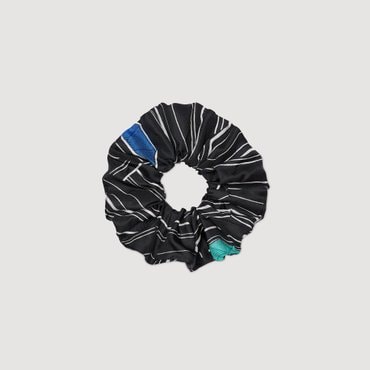 산드로 [25SS 시즌오프 30%] Louise Bourgeois 스파이럴 실크 스크런치 SF25S3FAZYM99