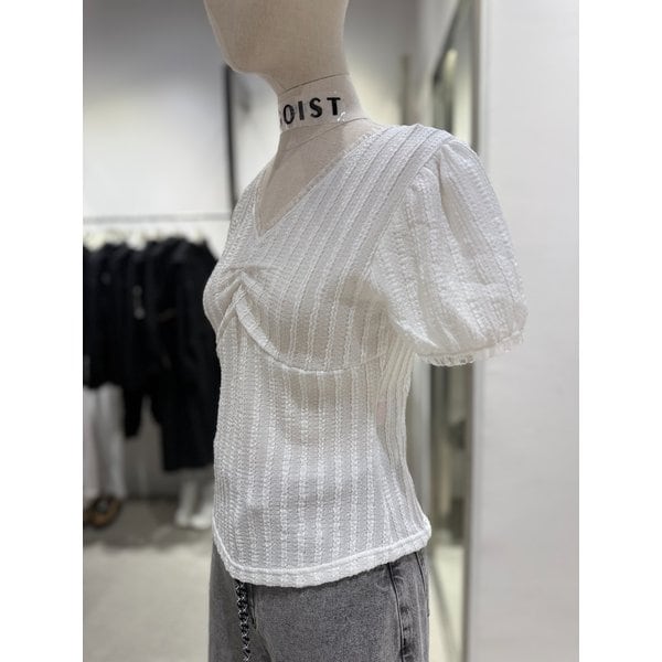 [여주점] 레이스 패치 V넥 셔링 티셔츠  ES2JT600
