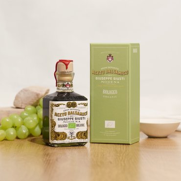 주세페주스티 유기농 2메달 발사믹식초 250ml