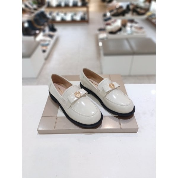 [시흥점] 여성 2센티 발등띠 금장포인트 로퍼 (012319707)