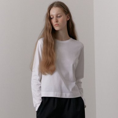 [20% 할인가  판매] Silket Essential Long Sleeve T-Shirts (White)