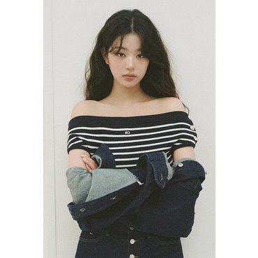 타미진스 [장원영PICK] 여성 크롭 린스 데님 셔켓 T32F1WSH30TWT1 TOMMY JEANS