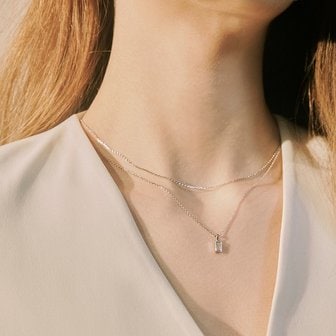 Hei [김민주, 샤이니 태민, 레드벨벳 웬디, 트와이스 미나, 위아이 김요한, 비투비 이민혁, 홍수현 착용] baguette layered necklace