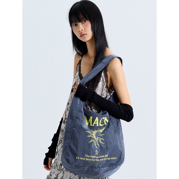 GRAPHIC PACKABLE SHOULDER BAG CHARCOAL