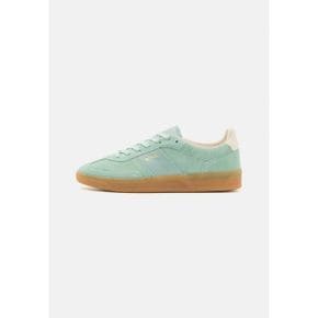 4199651 BOSS BRENDA - Trainers light/pastel green 71451278