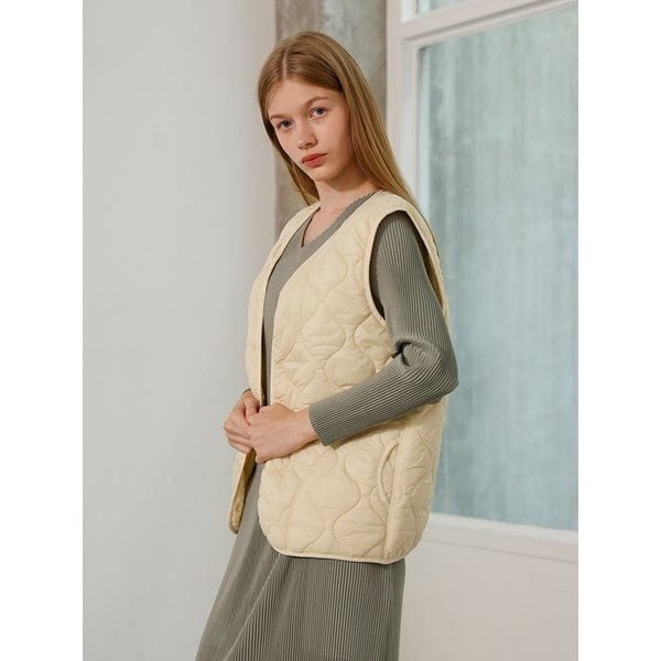 퀼팅 브이넥 베스트_아이보리