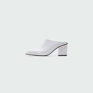 EENK YCOOP Square-toe Mules - White