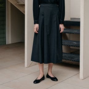 TUCKED FLARE SKIRT_BLACK