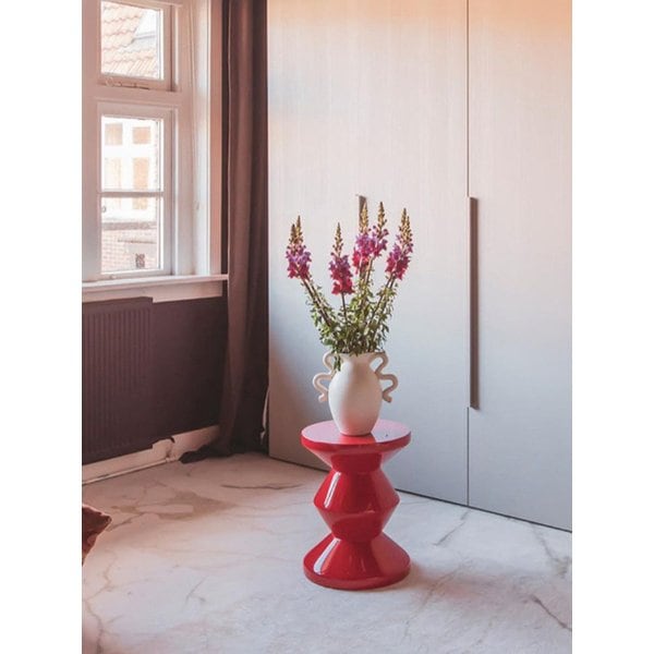 Zigzag stool_Coral red