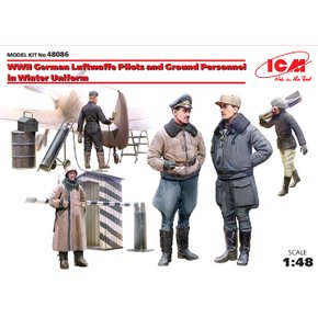 BICM48086 1/48 WWII German Luftwaffe Pilots and Ground Personnel in Winter Uniform