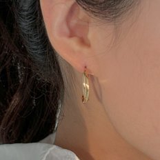 EG353 Two Line Twist earring