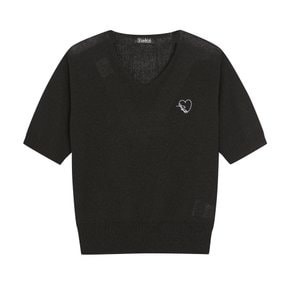 브이넥 반팔 하트 자수 니트 풀오버 U3F22KPO010