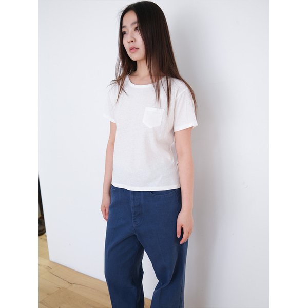 pocket t-shirt (white)