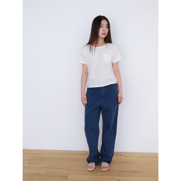 pocket t-shirt (white)