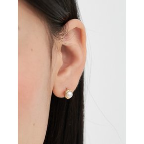 Moon Pearl Earring