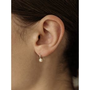 HON017 Flat pearl hook Earrings