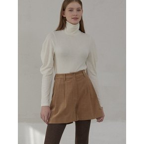 Two Tuck Corduroy Short Pants - Beige