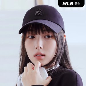 MLB [코리아공식][강혜원 착용] 베이직 스몰로고 언스트럭쳐 볼캡 NY (Black)