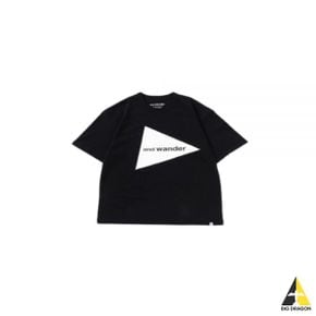 24SS And Wander Big Logo T - Black (5744184187-010) (빅 로고 반팔 티셔츠)