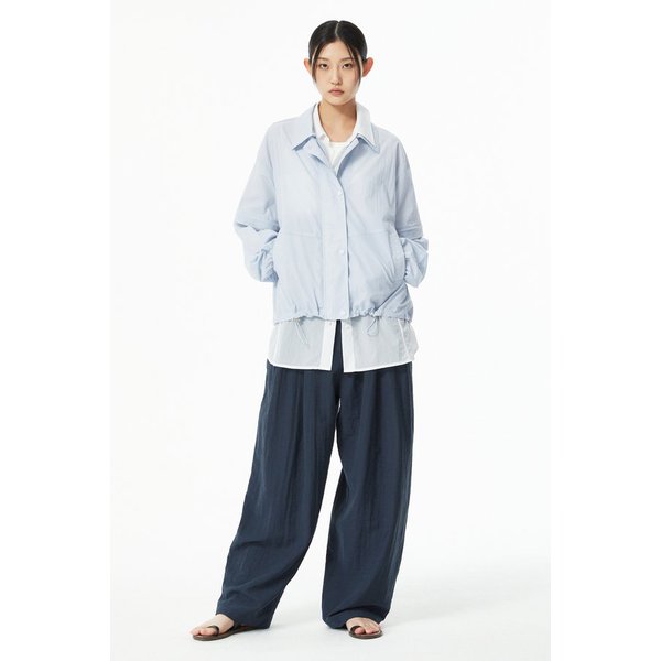 [UNI]라이트 립스탑 코치 점퍼 91U5213175052