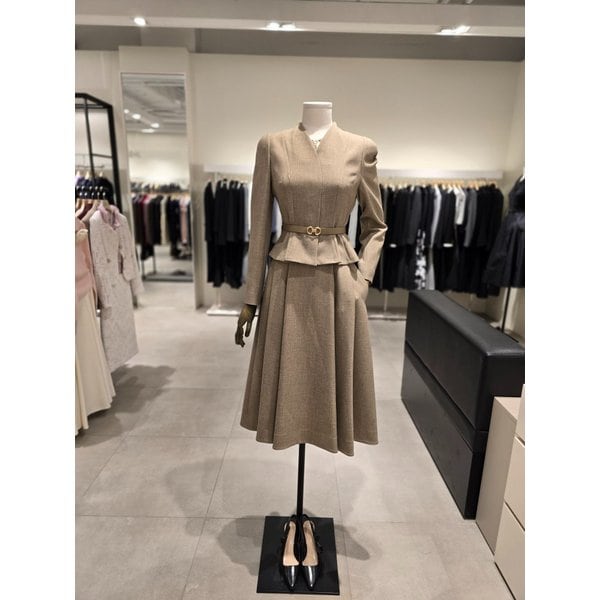 [파주점] 브이넥 페플럼 플레어 원피스 JRBA0OP992