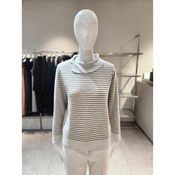 [여주점] [나이스클랍] 숄카라 스트라이프 니트 풀오버 A254PWKB37