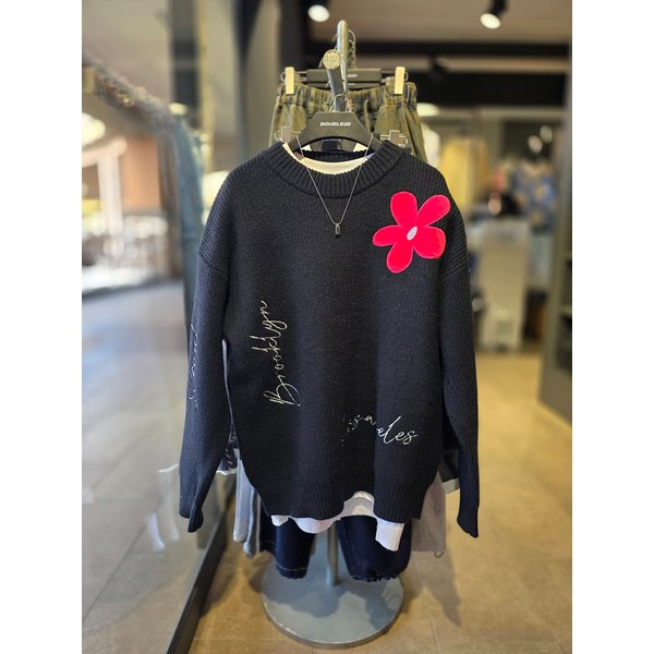 [시흥점] 데이지포인트 레터링 세미오버핏 니트(남여공용)/JGZZ51B03BK