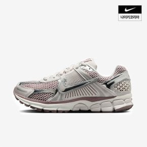 우먼스 나이키 줌 보메로 5 NIKE HV6417-001