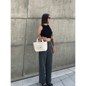 roomy tote bag